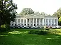 Le palais.