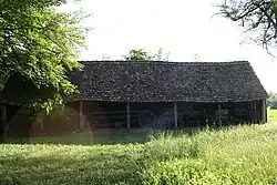 Le hangar.