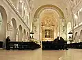 À l'intérieur de la Basilique de Notre-Dame du Rosaire de Fátima.