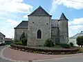 Chœur et tour, vue externe.