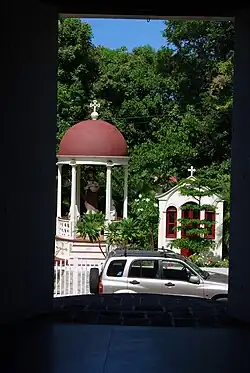 Rotonde et chapelle funéraire.