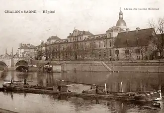L’hôpital de Chalon-sur-Saône en 1905.