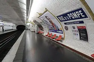 Quai en direction de Mairie de Montreuil.