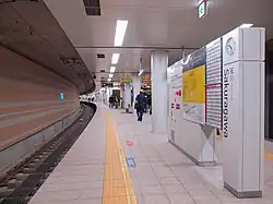 Quai de la gare Hanshin