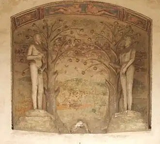 Paradise - relief dans la cour