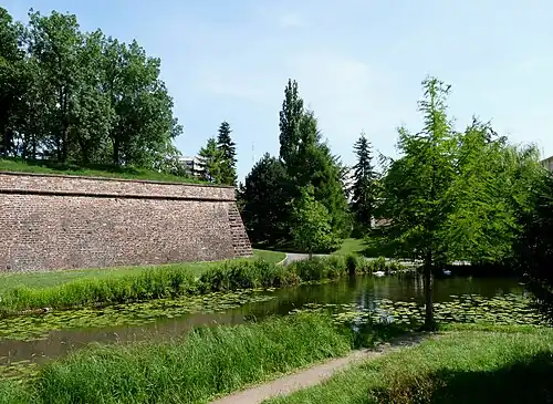 photo du parc avec fossé mis en eau