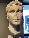 Buste en marbre d'Auguste, datant soit de la seconde moitié du Ier&nbsp;siècle&nbsp;av. J.-C., soit du Ier&nbsp;siècle.