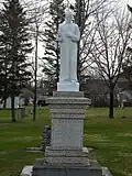 Le monument du père Lafrance.