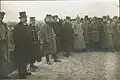 Inauguration du mémorial aux soldats juifs tombés au combat dans le nouveau cimetière juif, en arrière plan est visible la synagogue Novokladbischenskaya, novembre 1916