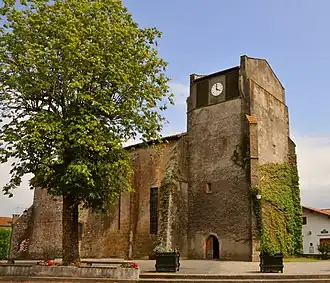 Image illustrative de l’article Église Saint-Jean-Baptiste de Saubusse