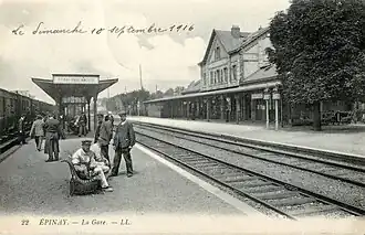 Les quais de la gare d'Épinay - Villetaneuse, toujours en place.