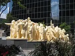 Vue du côté sud de l'œuvre