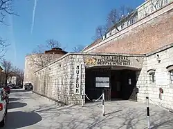 Musée de l'Hôpital dans le rocher et de l'Abri anti-atomique.