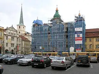 Vue de Malostranská Beseda pendant la reconstruction.