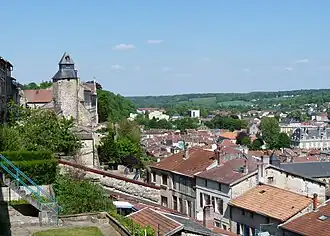 La Tour de l'Horloge surplombant la Ville Basse.