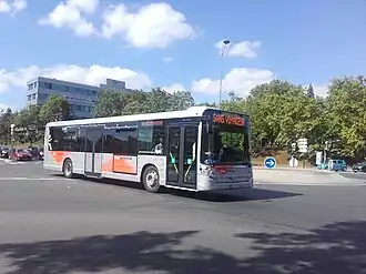 Heuliez GX 337 no&nbsp;16086 de Céobus, sur la ligne 95.07 à Cergy-Préfecture.