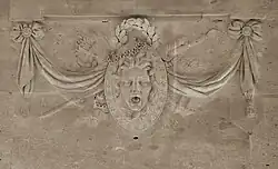 Bas-relief représentant une tête de Méduse.