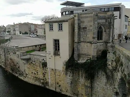 Chapelle et sacristie vues depuis le Pont-Vieux