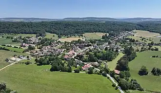 Vue générale aérienne de l'habitat.