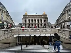L'accès no&nbsp;1 « Place de l'Opéra ».