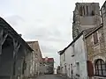 Une rue du village médiéval.