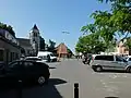 L'église et la place de la République.