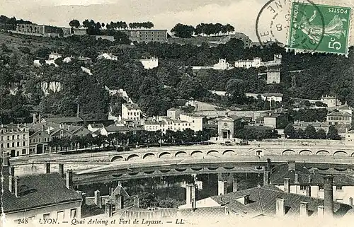 Situation sur le quai Chauveau, (carte postale envoyée en 1906).