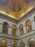 Intérieur.