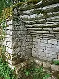 Abri formé par un seul encorbellement.