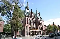 Rathaus (hôtel de ville).