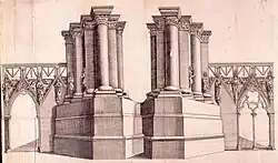 Dessin montrant des piliers et des murs ouverts, ornés de statues.