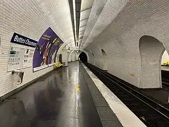 Vue du quai en direction de Louis Blanc.