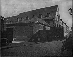 1913.
