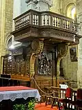 L'une des deux tribunes.