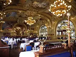 Le Train bleu.