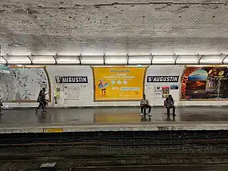 Quais de la ligne 9.