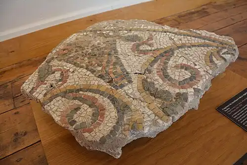 Fragment de mosaïque exposé au musée d'art et d'histoire du Cap de Gascogne.