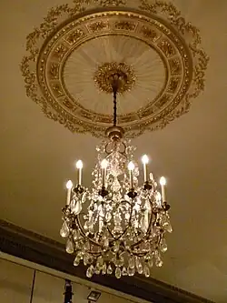 Lustre.