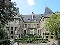 L'hôtel du côté du jardin, avant 2024