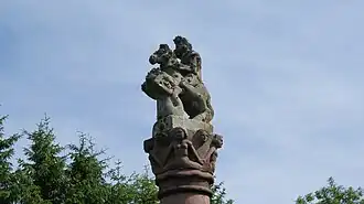 Sommet de colonne représentant « Jupiter-cavalier »[2]