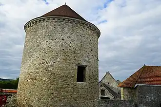Tour du XIIIe