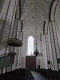 Mittelschiff, Angaben zu Renovierungen an der Westwand.