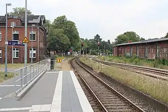 Bahnsteige und Bahnhofsgebäude (2019)