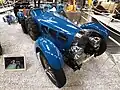 Dieser Bugatti Type 57 oder 57 C im Technik-Museum Sinsheim dürfte für den Rennsport umgestaltet worden sein. Den Lamellenkühler verwendete das Werk ab 1936, Serie 2.