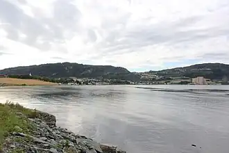 Blick von Osten auf Buvika