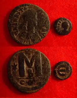 40 Nummi und 5 Nummi des Kaisers Anastasios I.