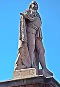 Figur von Kurfürst Carl Theodor auf der Alten Brücke Heidelberg, mit deutlich erkennbarer Signatur Lincks, am Sockel