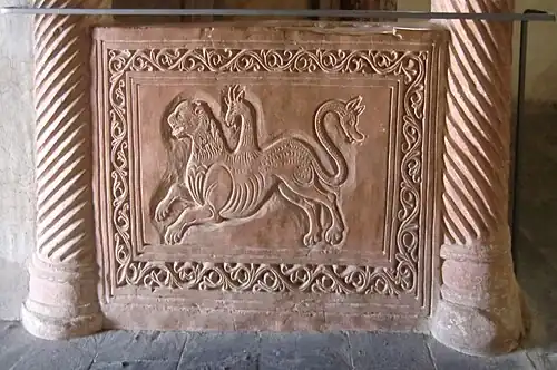 Relief mit der Darstellung einer Chimäre