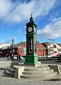 Historische Uhr am Hafen