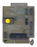 Platine mit Syn­the­si­zer­bau­stein, Software auf ROM und Ansteuerungselektronik